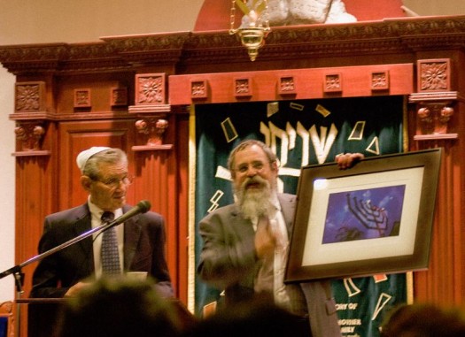 Leon Leyson and Rabbi Dovid Eliezrie at North County Chabad in Yorba Linda California. Photo: Cliff Lester.