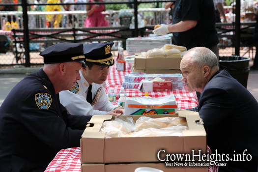 Deputy Inspector John Lewis at the 71st Annual Family Day Picnic with Police Commissioner Raymond Kelly and Brooklyn South Chief Thomas Chan.