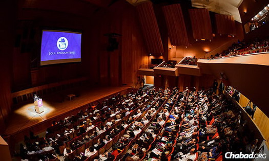 Visitors packed the auditorium at Queens College’s Kupferberg Center for the Arts in New York City on Sunday night for the plenary session of a day-long program titled “Soul Encounters.”