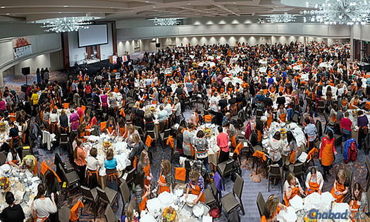 More than 1,000 women came together in Atlanta for a “Mega Challah Bake” in memory of Rashi Minkowicz of Chabad of North Fulton in Alpharetta, Ga. So many registered for the event that organizers had to find a larger venue to accommodate them. (Photo: Duane Stork Photography)