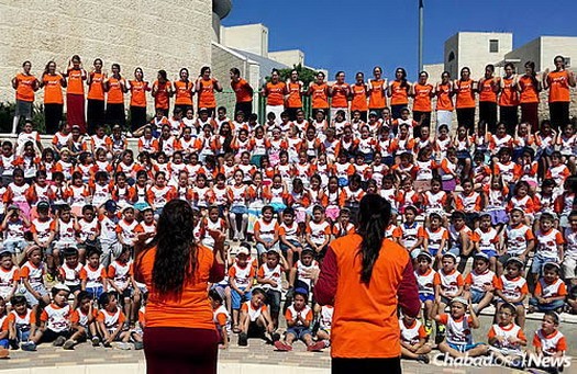 The group photo at Har Homa day camp in Jerusalem.