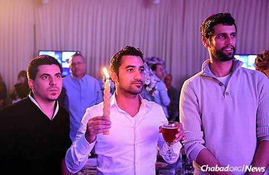 Havdalah ceremony at a Friends of Chabad dinner