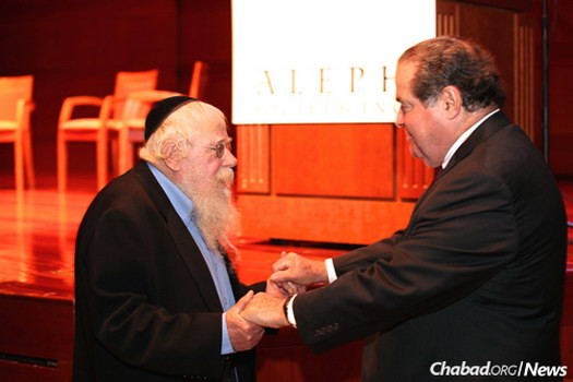 Rabbi Even-Israel (Steinsaltz) with Justice Scalia in New York City in June 2014.