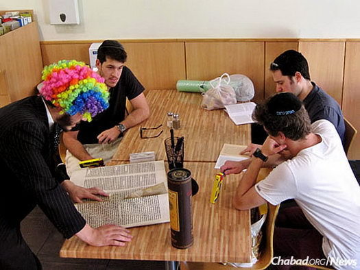 Students brought the joy of Purim to local businesses, eateries, residencies, hospitals, senior-citizen homes, schools, childcare centers and prisons. They also assisted and participated in various events conducted by local synagogues, Chabad Houses and community organizations.