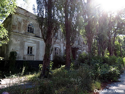 The abandoned synagogue building in Chernobyl. The city and the surrounding regions were heavily Jewish areas, and in Jewish history the town's name is most often associated with Rabbi Nochum of Chernobyl, a famed colleague of Rabbi Schneur Zalman of Liadi, the founder of Chabad.