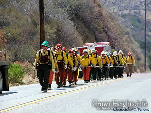 Crews head out to face the blaze. Some 2,700 personnel have been battling the “Sand Fire,” and another 3,500 people are fighting the “Soberanes Fire.” (Photo: InciWeb)