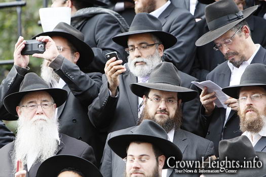 Photos: The Faces that Make Up the Kinus Group Photo | CrownHeights ...