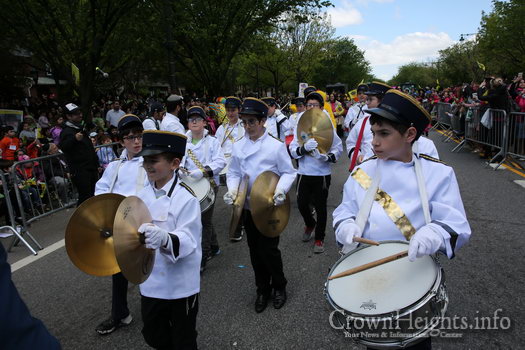 Gallery #2: The Great Lag BaOmer Parade | CrownHeights.info – Chabad ...