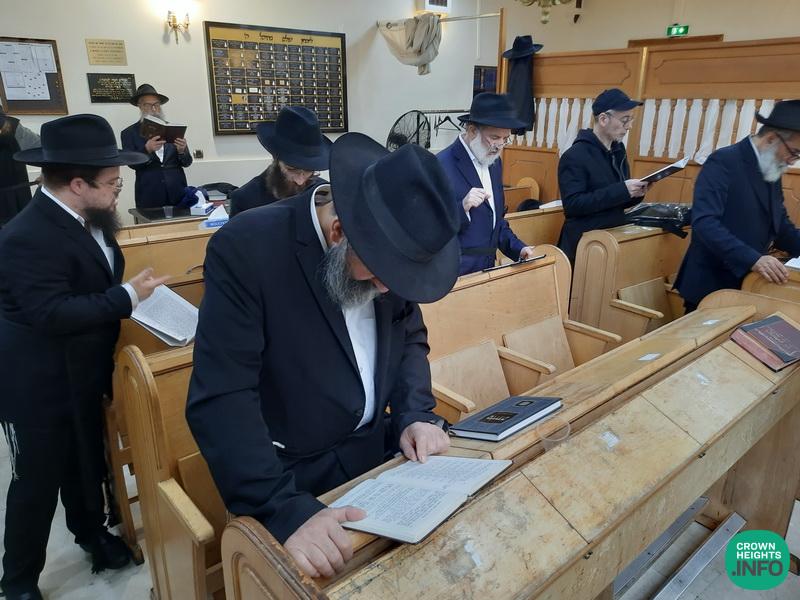 Gallery Selichos And Hataras Nedarim In Paris CrownHeights info 