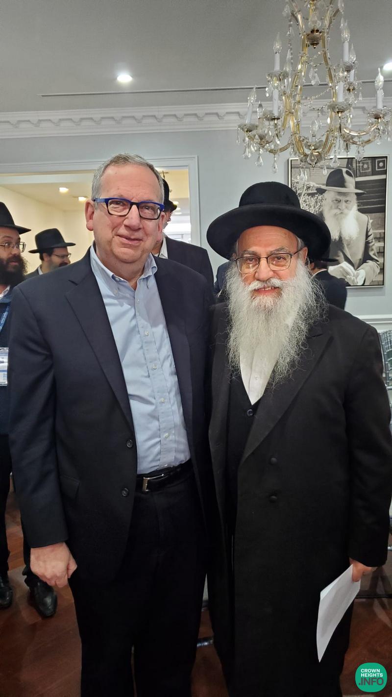 Famed Mohel Rabbi Eliyahu Shain Honored At Annual Kinus Mohalim