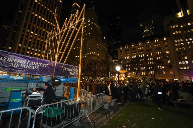 Tonight hanukkah candles