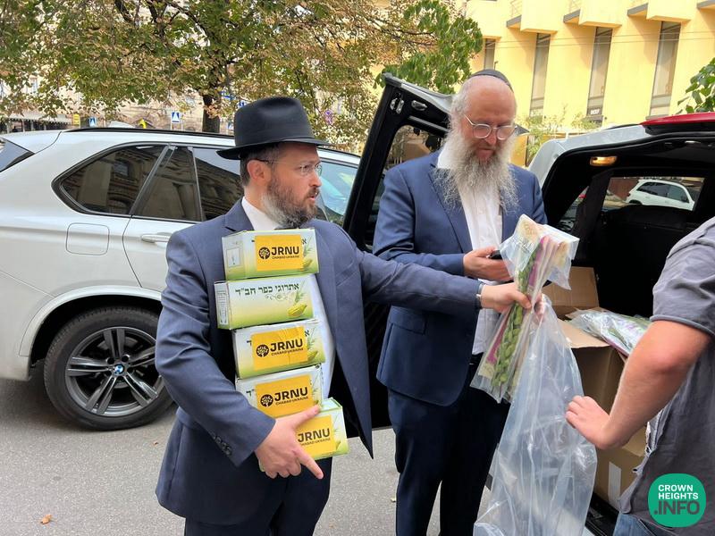 Despite War, Ukrainian Jewry Prepares for Uplifting Sukkot