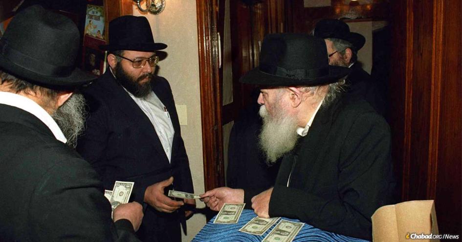 Rabbi Sholom Ber Eber, 78, Documented the Rebbe for Posterity