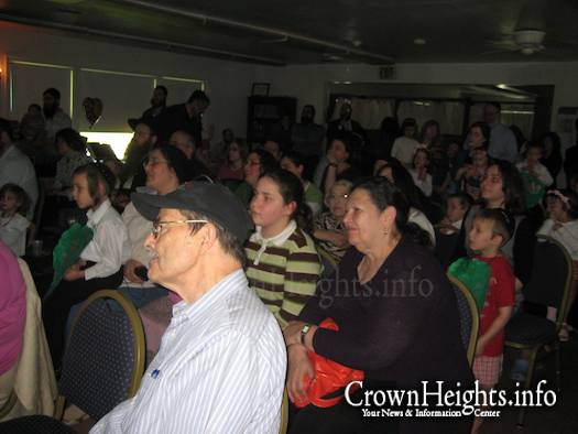 Esti Rosenblatt Cheder Chabad of Baltimore Celebrates 2nd Siyum Alef Beis ...
